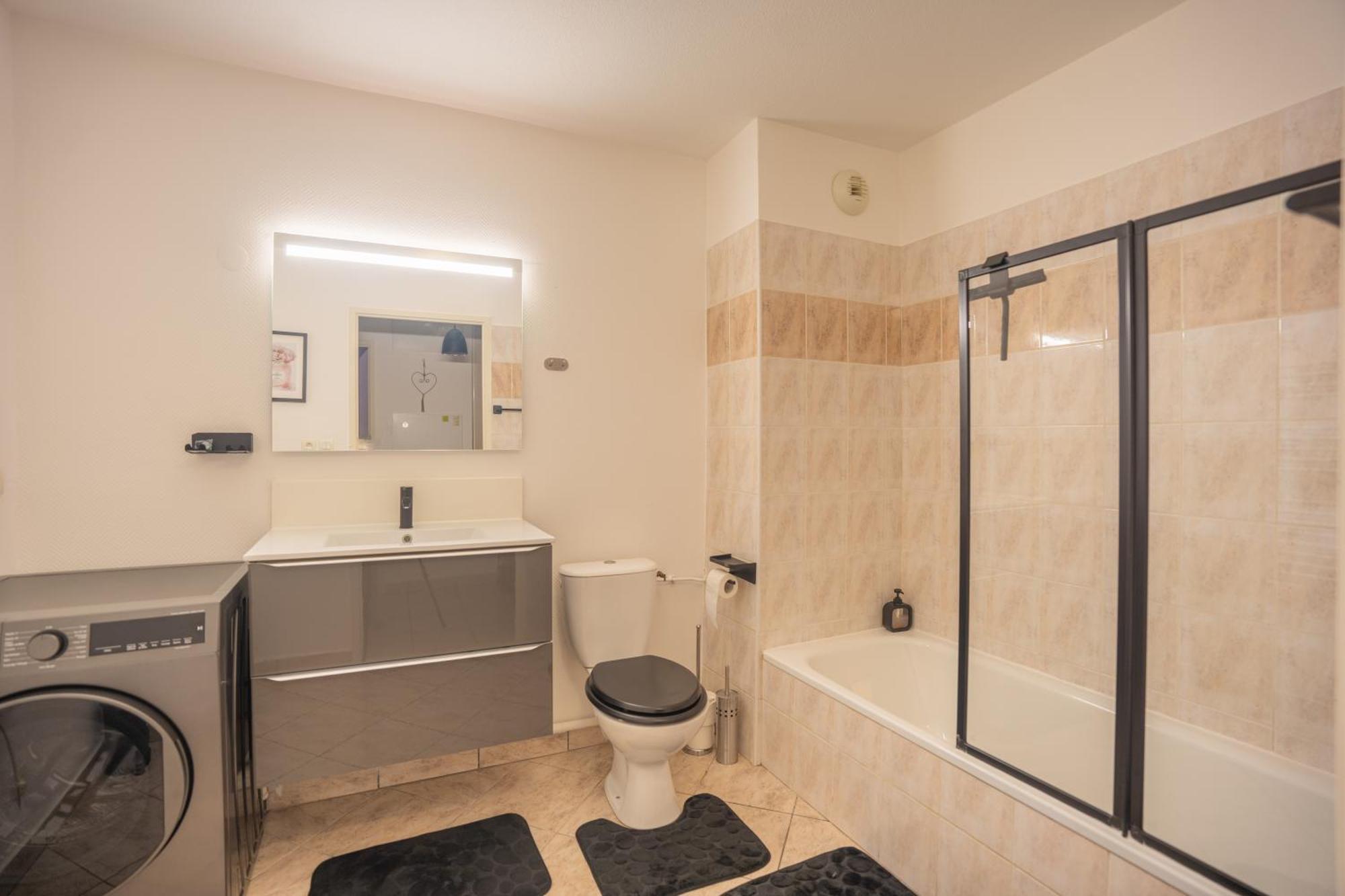 Appartement Tout Equipe A 3 Min Gare Annemasse - Ideal Famille Ou Pro - Parking Inclus 维尔拉格朗 外观 照片